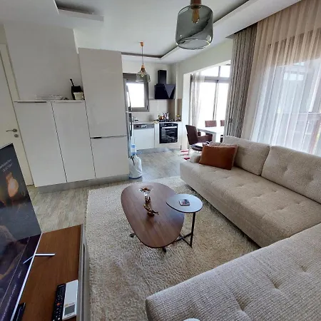 Flat Close To The Sea With Balcony In Türkbükü